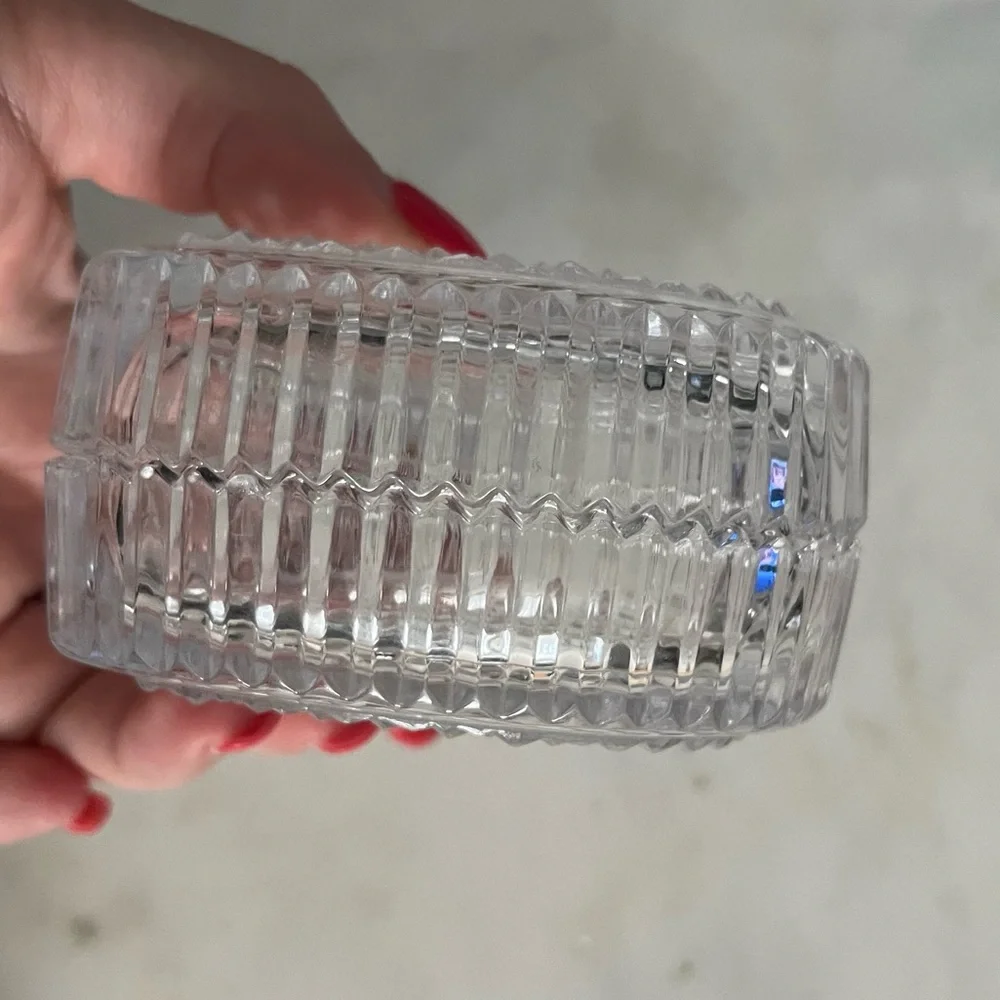 Like 🆕 Crystal heart shaped jewelry trinket box